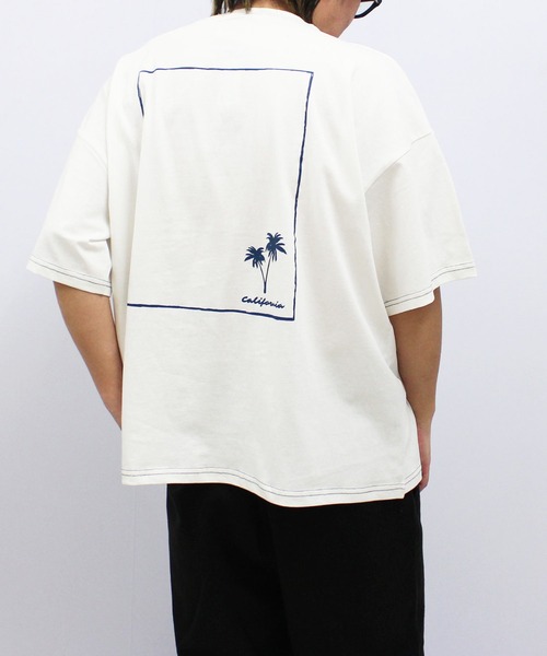 SHISKY(シスキー)の「BIGシルエット 半袖プリントT(Tシャツ/カットソー・メンズ・ラベンダー/チャコール/ダークグリーン/オフホワイト/グレー系その他/ベージュ/ブラック系その他/ベージュ系その他/ブラック/ネイビー系/杢グレー/グリーン系その他2/オレンジ/ホワイト系その他/ミント/モカ/ネイビー/グリーン系その他・L/XL/M)」の19枚目の写真