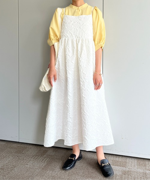 CPCM（シーピーシーエム）の「大柄エンボスギャザー切替キャミワンピース（ワンピース・レディース・オフホワイト/サックスブルー/ブラック・FREE）」の6枚目の写真