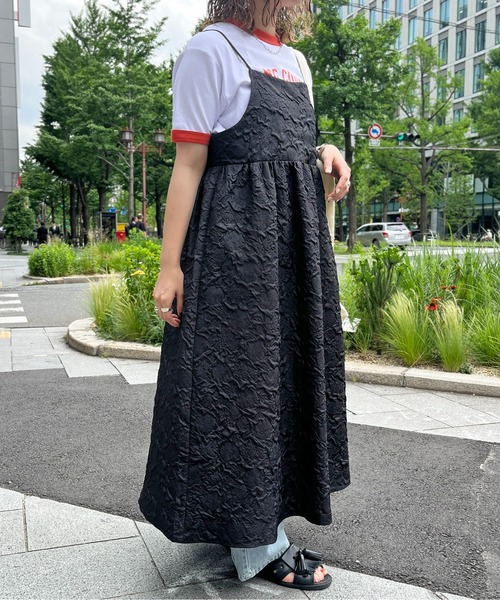 CPCM（シーピーシーエム）の「大柄エンボスギャザー切替キャミワンピース（ワンピース・レディース・オフホワイト/サックスブルー/ブラック・FREE）」の20枚目の写真