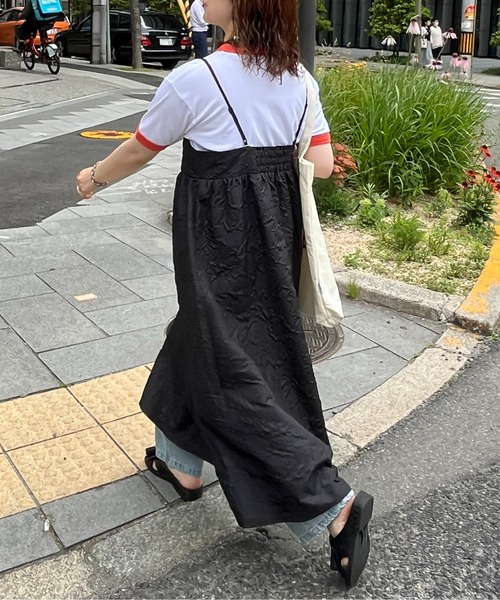 CPCM（シーピーシーエム）の「大柄エンボスギャザー切替キャミワンピース（ワンピース・レディース・オフホワイト/サックスブルー/ブラック・FREE）」の21枚目の写真