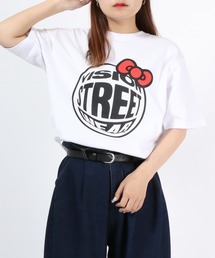 sanrio（サンリオ）の「VISION STREET WEAR×HELLO KITTY コラボ　ハローキティプリント半袖Tシャツ（Tシャツ/カットソー・メンズ）」
