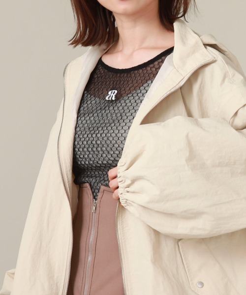 archives(アルシーヴ)の「チュールレースロゴ刺繍TOPS(Tシャツ/カットソー・レディース・ブラック/オフホワイト・MEDIUM)」の11枚目の写真
