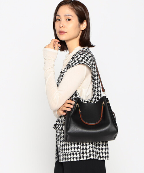 MONO　COMME CA（モノコムサ）の「ポーチ付き5wayミニバッグ（ハンドバッグ・レディース・モカ/ブラック/ライトベージュ・FREE）」の2枚目の写真