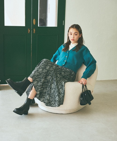 mysty woman（ミスティウーマン）の「トグルボタンVネックカーディガン　976658（カーディガン/ボレロ・レディース・オレンジ/グリーン/ブラック/グレイッシュベージュ・FREE）」の9枚目の写真