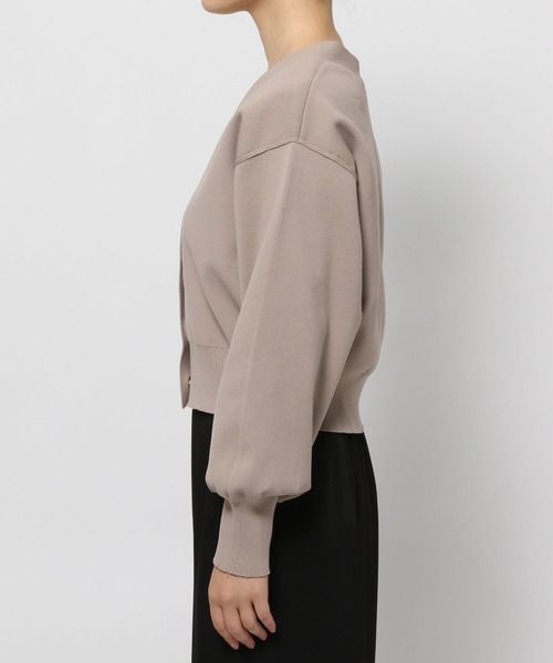 mysty woman（ミスティウーマン）の「トグルボタンVネックカーディガン　976658（カーディガン/ボレロ・レディース・オレンジ/グリーン/ブラック/グレイッシュベージュ・FREE）」の13枚目の写真