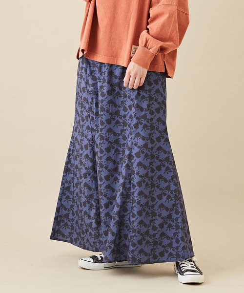 CUBE SUGAR（キューブシュガー）の「花柄プリントイージーマーメイドスカート（スカート・レディース・ブラック/ネイビー/ブラウン・M）」の3枚目の写真