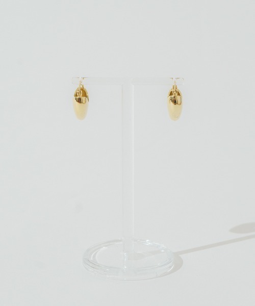 flower（フラワー）の「チャビーハートピアス（ピアス（片耳用）・レディース・ゴールド・FREE）」の2枚目の写真