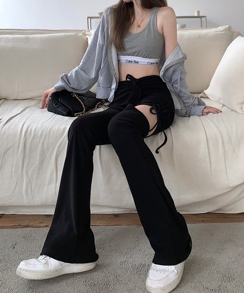 shopnikoniko(ショップニコニコ)の「ハイウエスト サイドカット フレアパンツ リボン レースアップ リブパンツ(その他パンツ・レディース・ブラック/グレー・フリー)」の3枚目の写真