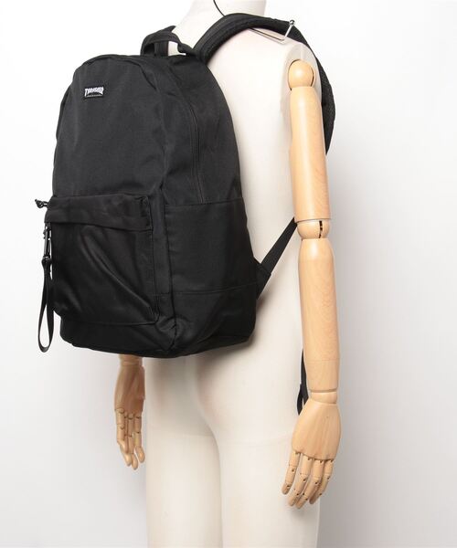 THRASHER（スラッシャー）の「【THRASHER/スラッシャー】 カナビラストラップ付 キャンバス デイパック/バックパック（バックパック/リュック・メンズ・ブラック/ブラック系その他・FREE）」の3枚目の写真