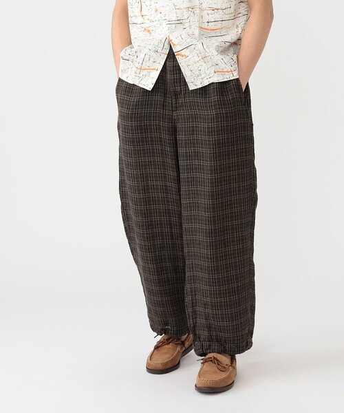 BEAMS PLUS(ビームスプラス)の「BEAMS PLUS / リネン メッシュ チェック ミリタリー イージーパンツ(その他パンツ・メンズ・オリーブ・S/M/XL/L)」の4枚目の写真
