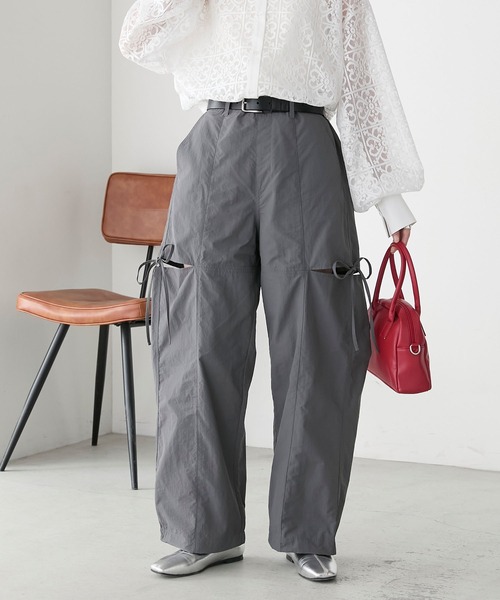 BONLECILL(ボンルシール)の「【セットアップ対応】2WAYサイドスリットリボンパラシュートパンツ(その他パンツ・レディース・チャコールグレー/カーキ/ブラック/アイボリー/ピンク・FREE)」の19枚目の写真