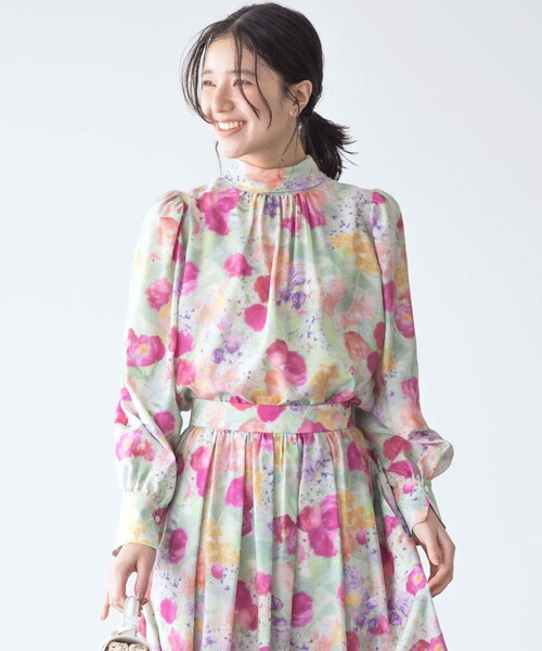 組曲（クミキョク）の「【前後着用可】ピオニーシフォンプリント ボウタイブラウス（シャツ/ブラウス・レディース・グリーン系5/ピンク系5・2/3）」の5枚目の写真