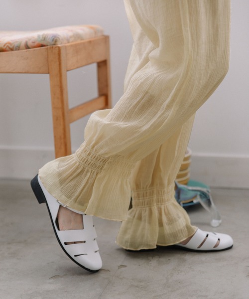 POU DOU DOU(プードゥドゥ)の「裾シャーリングフリルパンツ(その他パンツ・レディース・ブラック/ベージュ/ミント・3)」の11枚目の写真