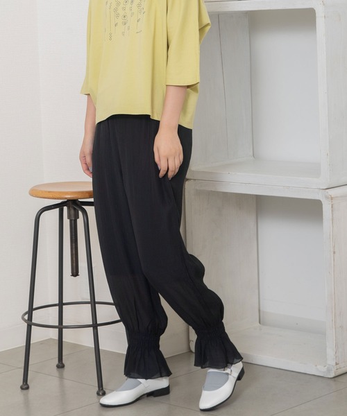 POU DOU DOU(プードゥドゥ)の「裾シャーリングフリルパンツ(その他パンツ・レディース・ブラック/ベージュ/ミント・3)」の17枚目の写真