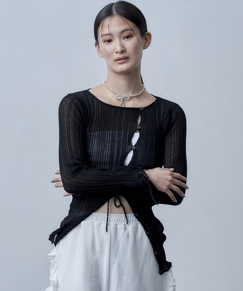 Firsthand(ファーストハンド)の「Firsthand/ファーストハンド シアーアシメスリットニット / シアーニット(ニット/セーター・レディース・ベージュ/ホワイト/ブラック・FREE)」の20枚目の写真