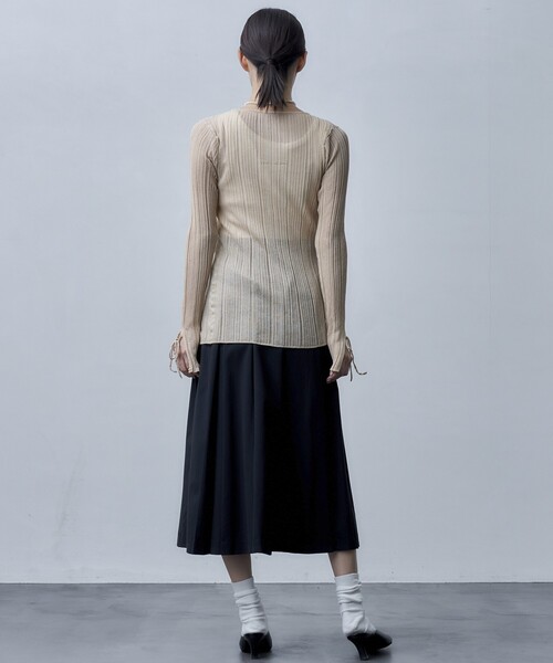 Firsthand(ファーストハンド)の「Firsthand/ファーストハンド シアーアシメスリットニット / シアーニット(ニット/セーター・レディース・ベージュ/ホワイト/ブラック・FREE)」の21枚目の写真