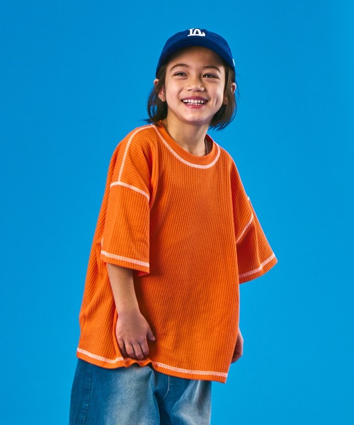 PAIRMANON STREET(ペアマノンストリート)の「【PAIRMANON STREET】半袖 カラー 配色ステッチ ワッフル Tシャツ(Tシャツ/カットソー・キッズ・ホワイト/オレンジ/ブラック・130/140/110/120/90/150/100)」の3枚目の写真