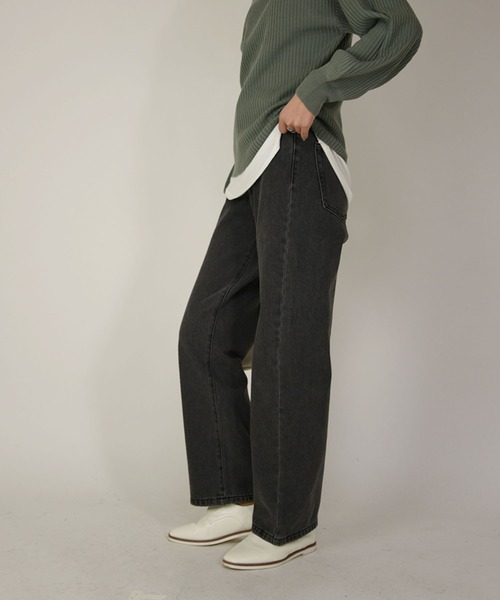and it_（アンドイット）の「デニム＆ツイルストレートパンツ（デニムパンツ・レディース・アイボリー/ブラック/サックスブルー/ブルー・M/L）」の8枚目の写真