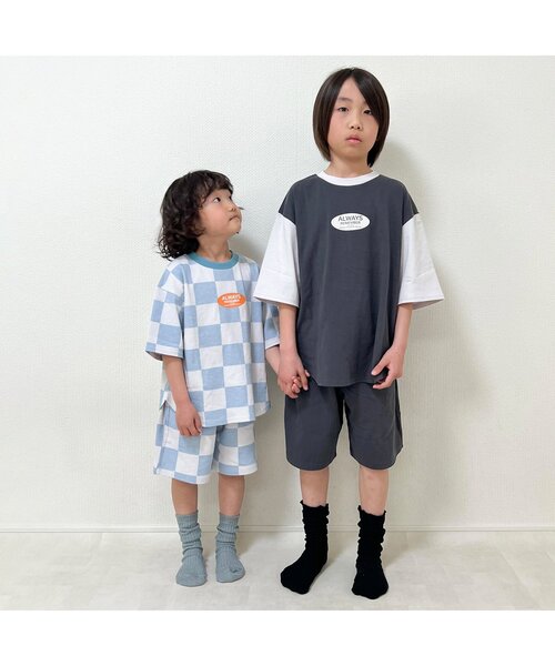 BREEZE（ブリーズ）の「【WEB限定・上下セット】バリエーションセットアップ_半袖・ハーフパンツ（セットアップ・キッズ・チャコール/レインボー/ブラック/サックスブルー・90/100/110/120/130/140/150）」の8枚目の写真