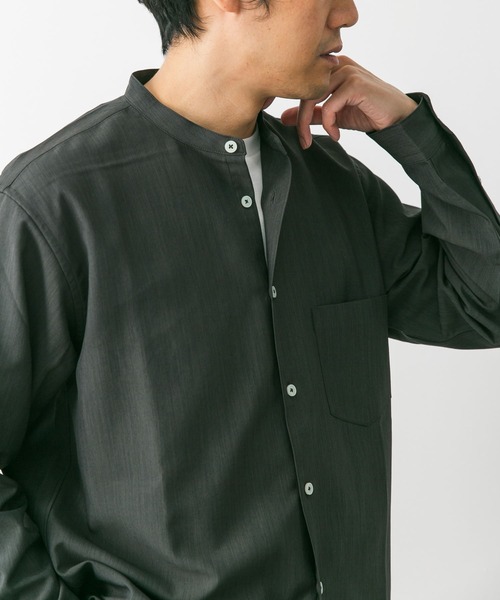 URBAN RESEARCH DOORS（アーバンリサーチドアーズ）の「『吸水速乾』セオアルファバンドカラーロングスリーブシャツ（シャツ/ブラウス・メンズ・ブルー/チャコールグレー/ライトグレー/モカ/グリーン系その他・MEDIUM/LARGE）」の19枚目の写真