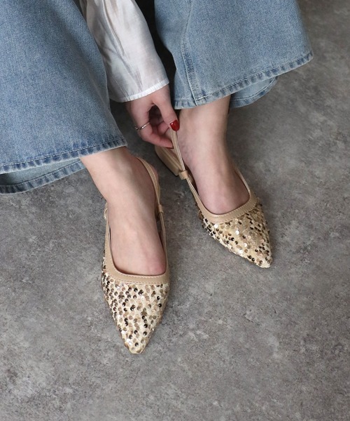 Riberry（リベリー）の「ポインテッドトゥスパンコールサンダル（サンダル・レディース・ブラック/シルバー/ベージュ・MEDIUM/LARGE）」の8枚目の写真