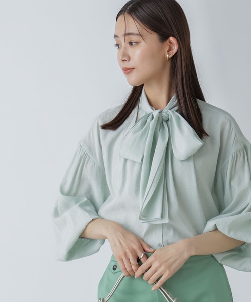 NANO universe(ナノユニバース)の「「星玲奈×NANO universe」ジョーゼットボータイブラウス(シャツ/ブラウス・レディース・ブラック/アイボリー/ミント・S/M)」の3枚目の写真