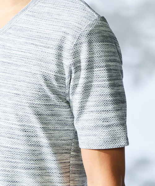 HIDEAWAYS NICOLE（ハイダウェイニコル）の「ハニカムジャガード半袖Ｔシャツ（Tシャツ/カットソー・メンズ・ブラック×グレー/スモークピンク/ブルー/ライトグレー/ブラック×ホワイト・MEDIUM/X-LARGE/LARGE）」の18枚目の写真