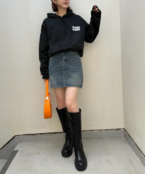 gossip!ロサンゼルス(ゴシップロサンゼルス)の「ユーズドテクスチャー ミニ丈デニム(デニムスカート・レディース・ブルー・S/M/L)」の11枚目の写真