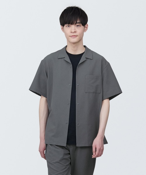 無印良品（ムジルシリョウヒン）の「紳士 風を通すストレッチサッカー