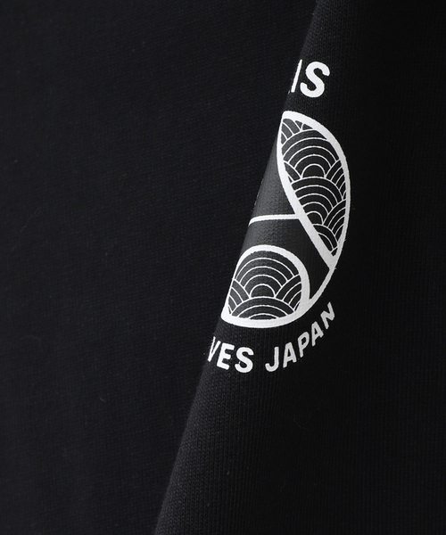 PARIS SAINT-GERMAIN(パリサンジェルマン)の「【Paris Saint-Germain / パリ・サン=ジェルマン】PLJ emblem T-shirt(Tシャツ/カットソー・メンズ・ブラック/ホワイト・SMALL/MEDIUM/LARGE/X-LARGE)」の5枚目の写真
