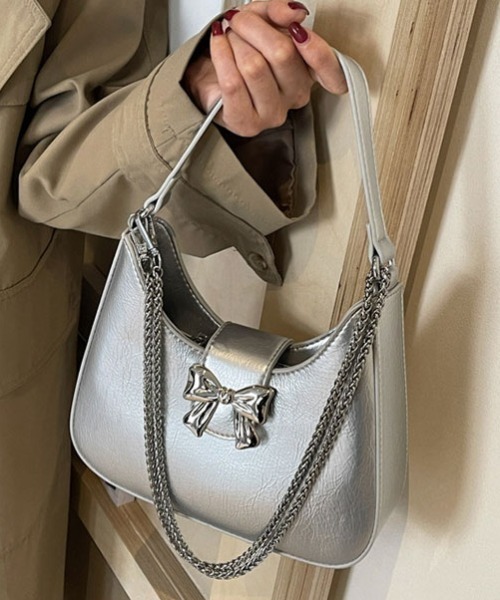 Chick（チック）の「リボンミニショルダーバッグ（ショルダーバッグ・レディース・ホワイト/ブラック/シルバー・FREE）」の3枚目の写真