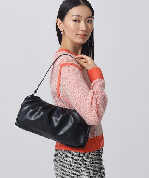 GALLEST（ギャレスト）の「◆タックハンドバッグ（ハンドバッグ・レディース・ブラック/ベビーピンク・00）」の3枚目の写真