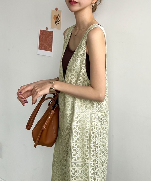 Futier land（フューティアランド）の「パネルレース2wayサロペット（サロペット/オーバーオール・レディース・ブラック/グリーン/アイボリー・FREE）」の3枚目の写真