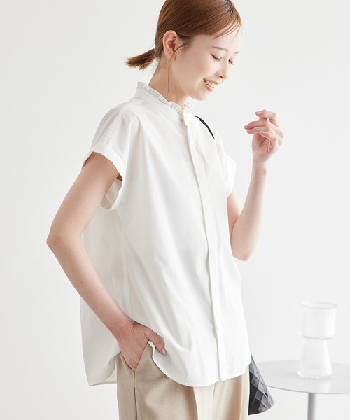 ROPE' PICNIC(ロペピクニック)の「新色追加/フリルバンドシャツ(シャツ/ブラウス・レディース・ブルー/オフホワイト/ブラック/ピンク/ネイビー・38)」の2枚目の写真