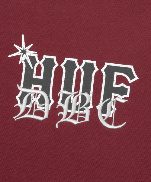 売切れ前に 大人気 HUF DBC CREWNECK フロント部のフォント◎ HUF（ハフ）の「HUF DBC CREWNECK / HUF ハフ 半袖 クルー