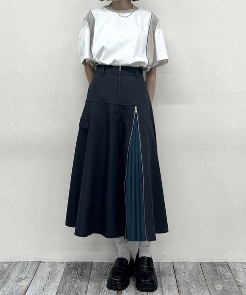 NICOLE CLUB（ニコル　クラブ）の「シアードッキングTシャツ（Tシャツ/カットソー・レディース・チャコール/ブラック/オフホワイト・FREE）」の20枚目の写真