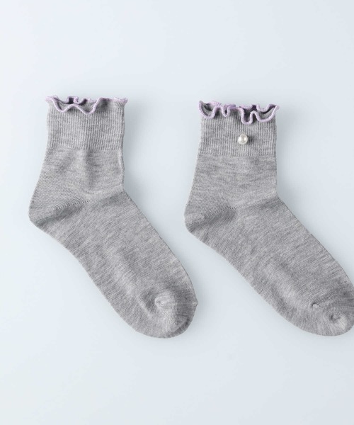 Right-on（ライトオン）の「【VIVIAN BLUE】ガーリーソックス 3足セット（ソックス/靴下・キッズ・ブラック×ホワイト・L/M）」の2枚目の写真