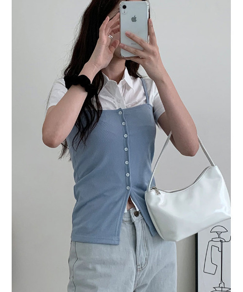 VIVID LADY（ビビッドレディー）の「ボタンキャミソールtシャツ ショート丈 Y2K（Tシャツ/カットソー・レディース・アイボリー/ブラック/カーキ/スカイブルー/グレー/レンガ/ネイビー・FREE）」の17枚目の写真