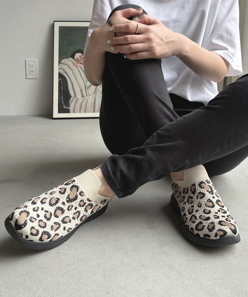 LUGG NAGG(ラグナグ)の「【addottona】【軽量】メッシュ伸縮ラメスリッポン(スニーカー・レディース・ブラック/グレー/ホワイト/ネイビー/レオパード・22.5cm/23.0cm/23.5cm/24.0cm/24.5cm)」の5枚目の写真