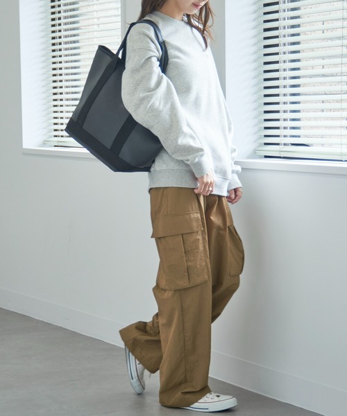 MAISON BREEZE（メゾンブリーズ）の「PCも収納可能♪【MAISON BREEZE】シボレザーライクA4収納トートバッグ SNBD（トートバッグ・レディース・ブラック/グレー/アイボリー/ブラウン・FREE）」の5枚目の写真