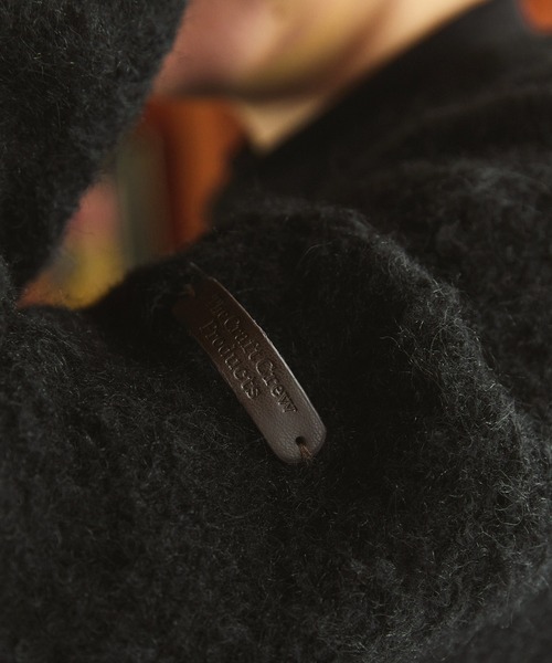 THE CRAFT CREW PRODUCTS(ザクラフトクループロダクツ)の「ウールミックスビッグシルエットラグランスリーブシャギーニット / 帯電防止・抗菌防臭【THE CRAFT CREW PRODUCTS】(ニット/セーター・メンズ・グリーン/モカ/ネイビー/ブラック/グレイッシュベージュ/アッシュグレー/ワイン/ダークグレー・S/M/L)」の21枚目の写真