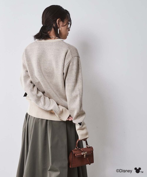 Disney（ディズニー）の「ミッキーマウス/ジャガードニットプルオーバー ＜大きいサイズ有＞シックスタイル（ニット/セーター・レディース・モカ/アイボリー/ブラック/グレー・M/L/LL/3L/4L/5L）」の19枚目の写真