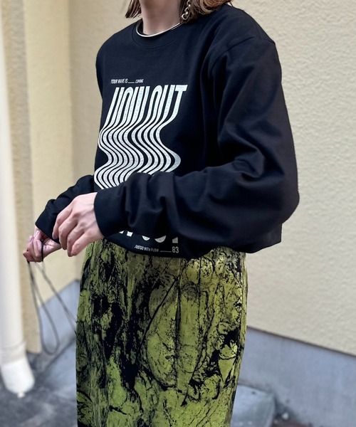 mi via loca（ミヴィアロカ）の「【United Athle】ウェーブ柄 HOW OUTロゴロンT 　【PT NO. MVL051 ※2A】（Tシャツ/カットソー・レディース・ホワイト/ベージュ/イエロー/ブラック・X-LARGE/MEDIUM）」の9枚目の写真