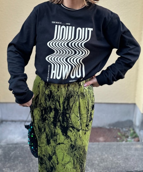 mi via loca（ミヴィアロカ）の「【United Athle】ウェーブ柄 HOW OUTロゴロンT 　【PT NO. MVL051 ※2A】（Tシャツ/カットソー・レディース・ホワイト/ベージュ/イエロー/ブラック・X-LARGE/MEDIUM）」の13枚目の写真