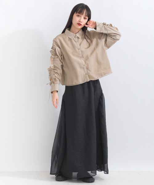 terrace(テラス)の「ドロストフリルスリーブシャツ(シャツ/ブラウス・レディース・グレイッシュベージュ/ブラック/オフホワイト・MEDIUM)」の11枚目の写真