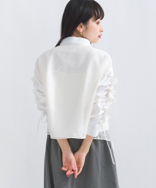 terrace(テラス)の「ドロストフリルスリーブシャツ(シャツ/ブラウス・レディース・グレイッシュベージュ/ブラック/オフホワイト・MEDIUM)」の14枚目の写真