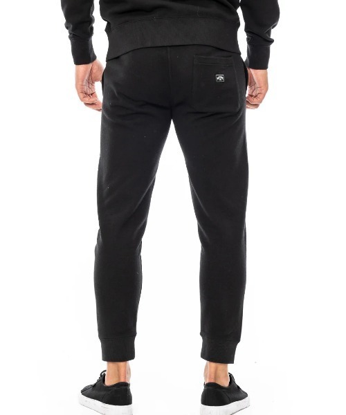 BILLABONG(ビラボン)の「BILLABONG メンズ LOGO SET UP セットアップボトムス 【2024年秋冬モデル】/ビラボンサイドロゴセットアップスウェットパンツ(スウェットパンツ・メンズ・ブラック/グレー・SMALL/MEDIUM/LARGE/X-LARGE)」の4枚目の写真