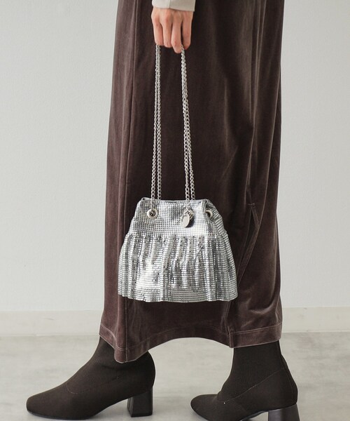 OPAQUE.CLIP（オペークドットクリップ）の「◆【2WAY】メタルメッシュフリルミニショルダーバッグ（ショルダーバッグ・レディース・ゴールド/シルバー系その他/ブラック/シルバー・00）」の3枚目の写真