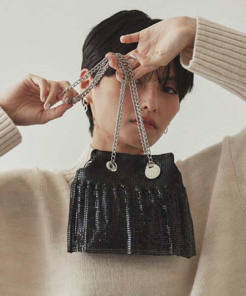 OPAQUE.CLIP（オペークドットクリップ）の「◆【2WAY】メタルメッシュフリルミニショルダーバッグ（ショルダーバッグ・レディース・ゴールド/シルバー系その他/ブラック/シルバー・00）」の11枚目の写真