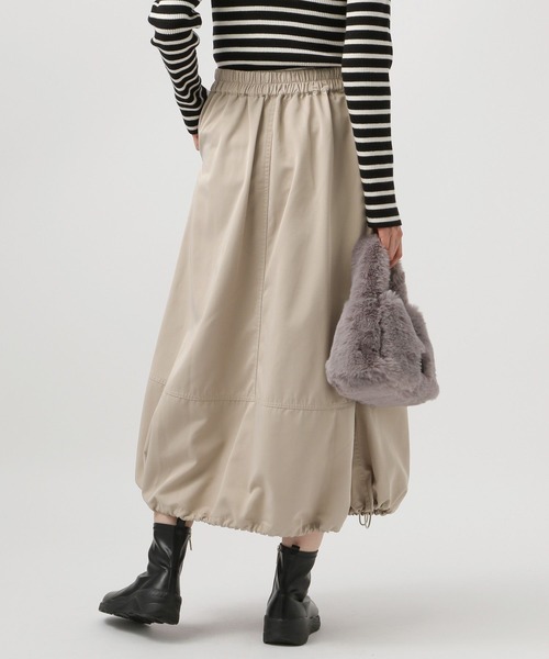 BAYFLOW（ベイフロー）の「[フレアとバルーンにシルエット変更可能]2WAYフレアスカート（スカート・レディース・ベージュ/ネイビー・FREE）」の7枚目の写真